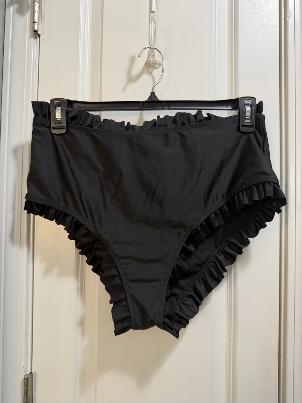 High-Waist Black Ruffle Swim bottoms